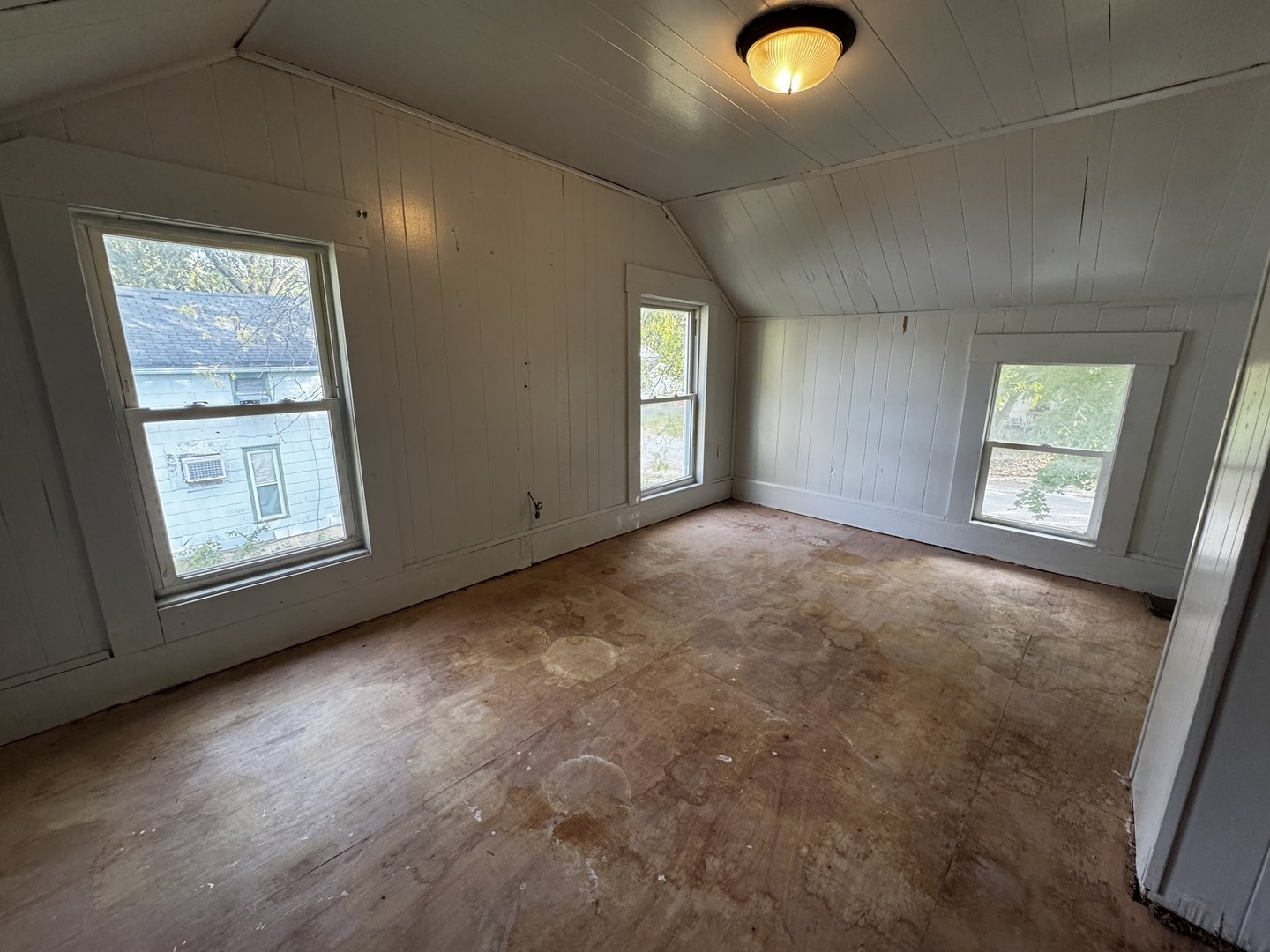 204 E Cherry Street Property Photo 22