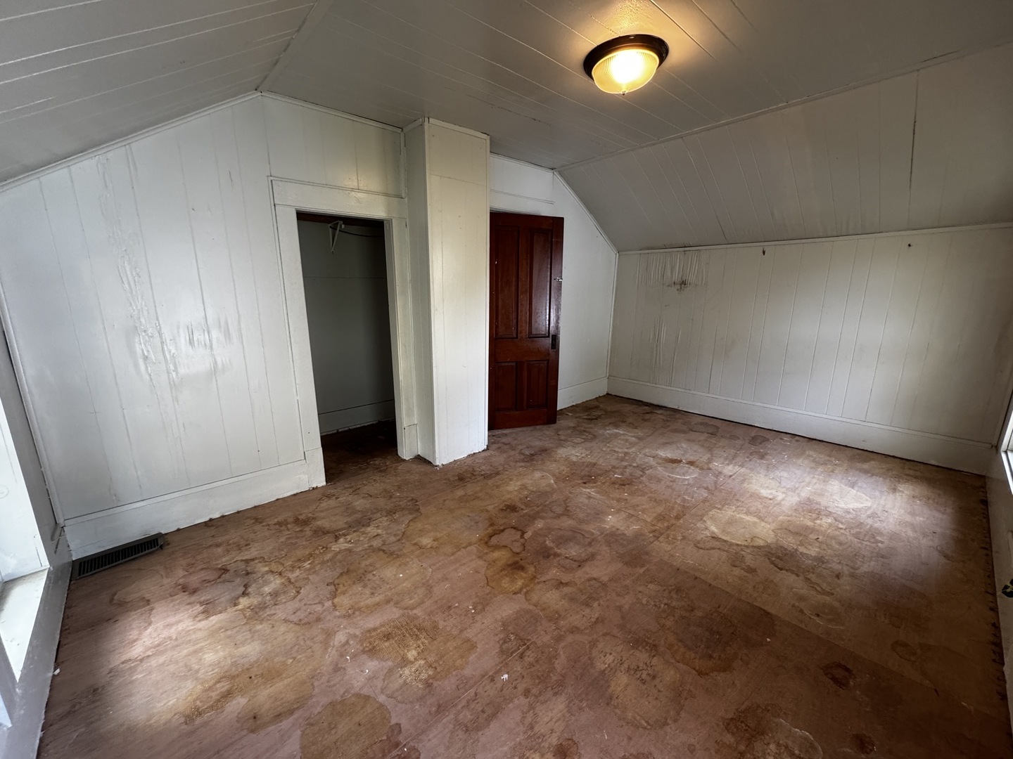 204 E Cherry Street Property Photo 23