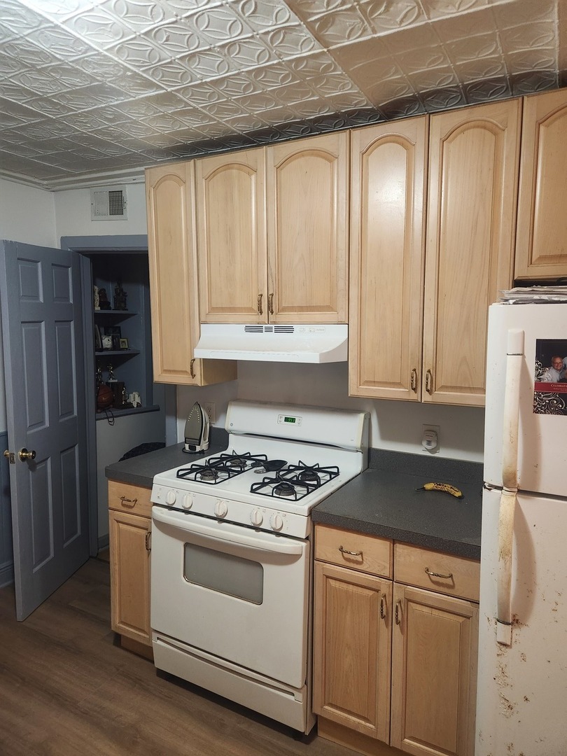 708 S Ada Street Property Photo 51