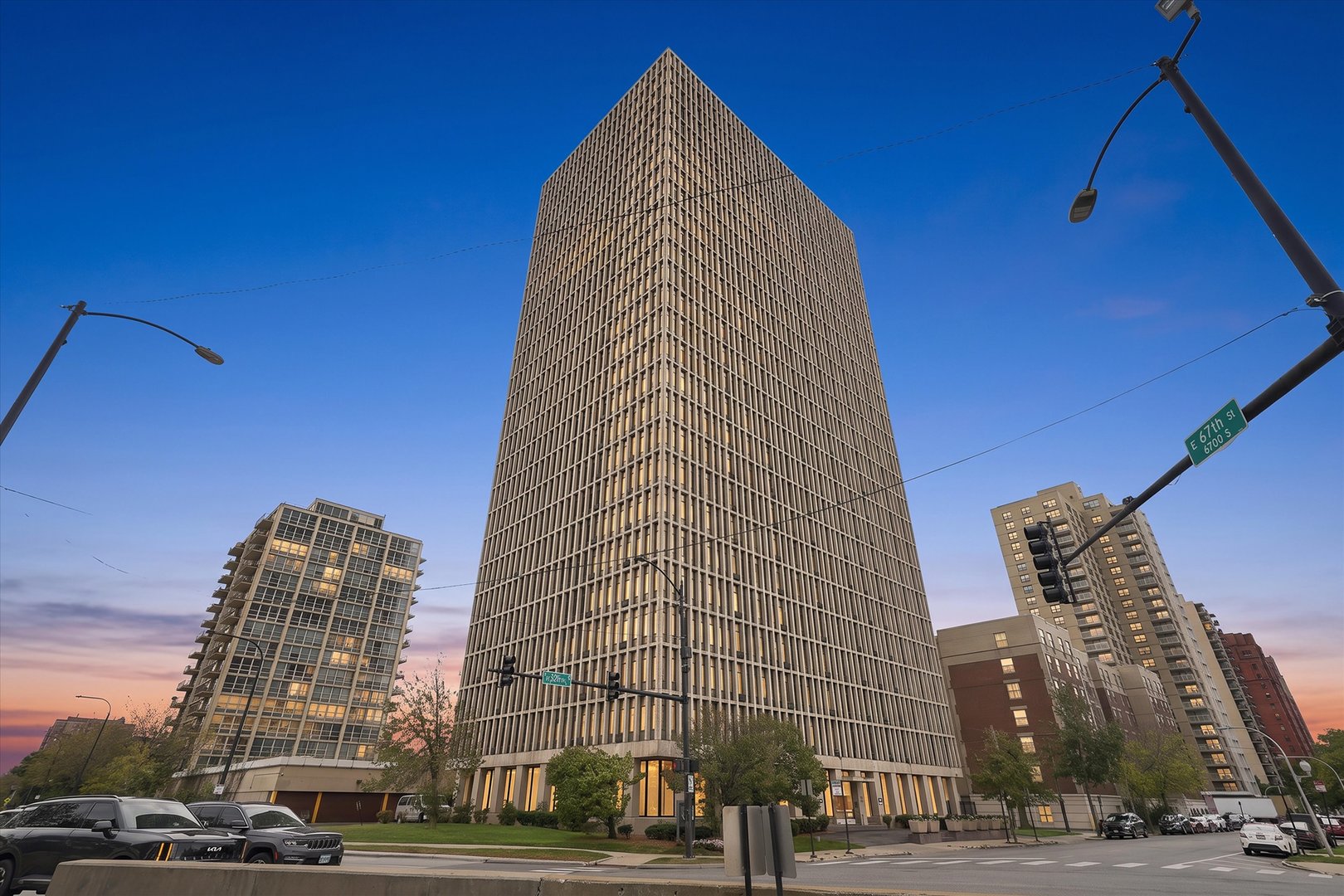 6700 S South Shore Drive 4k Property Photo 1