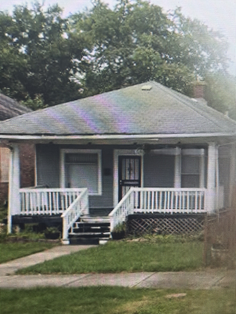 15106 Lexington Avenue Property Photo 1