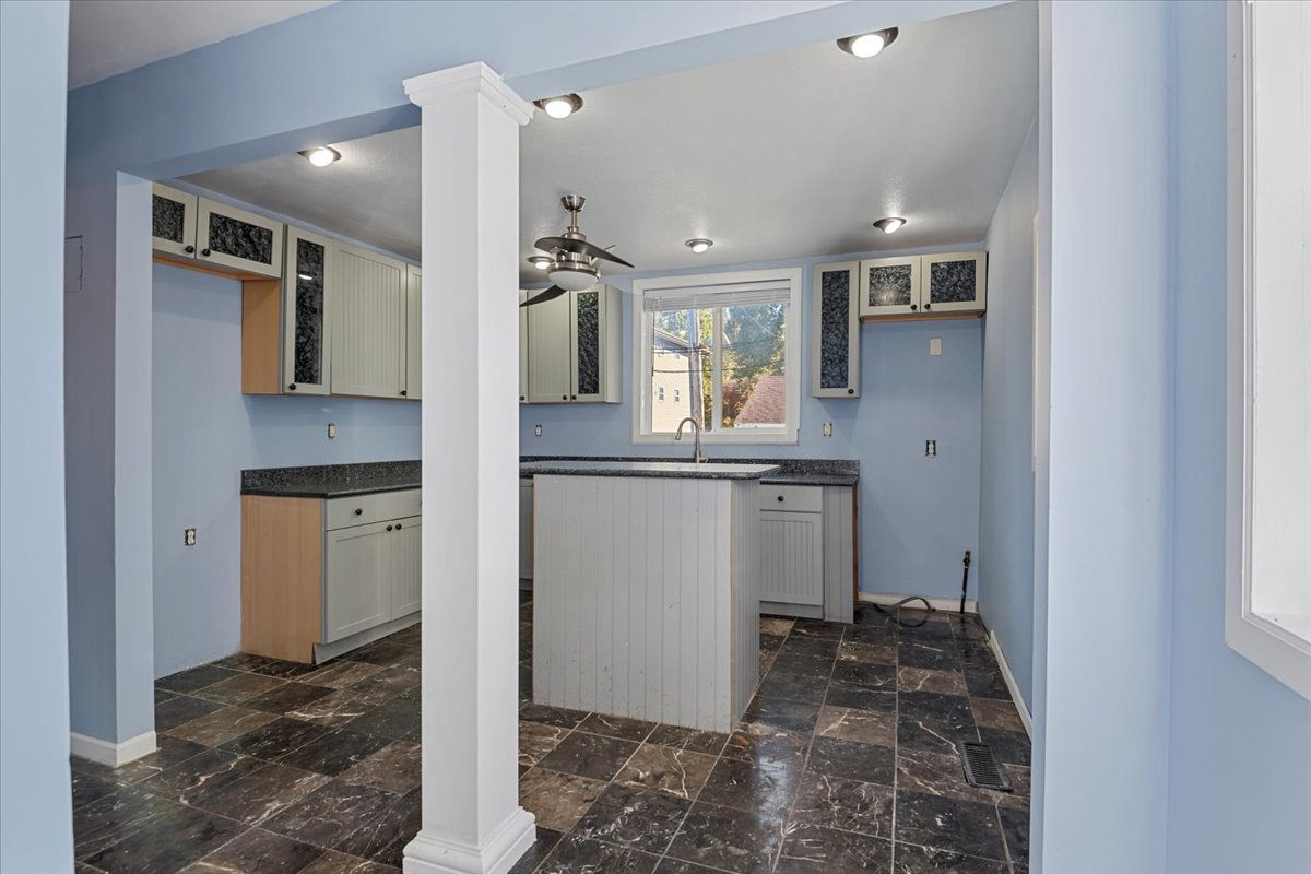308 E Canedy Street Property Photo 10