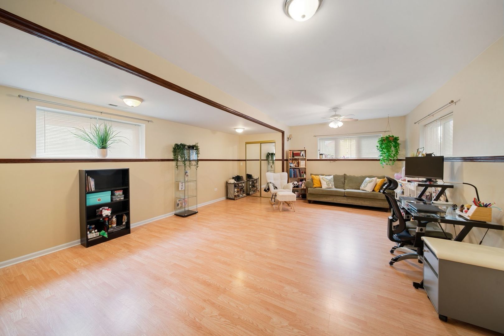 4855 S Linder Avenue Property Photo 10