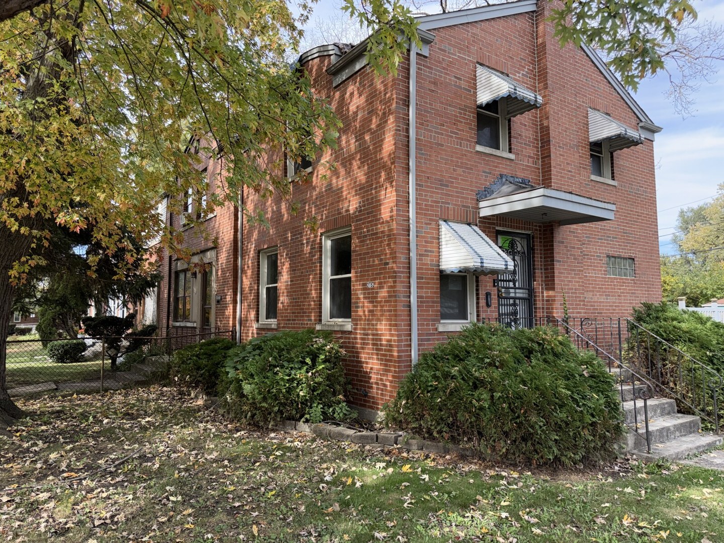 2152 E 100th Street Property Photo 1