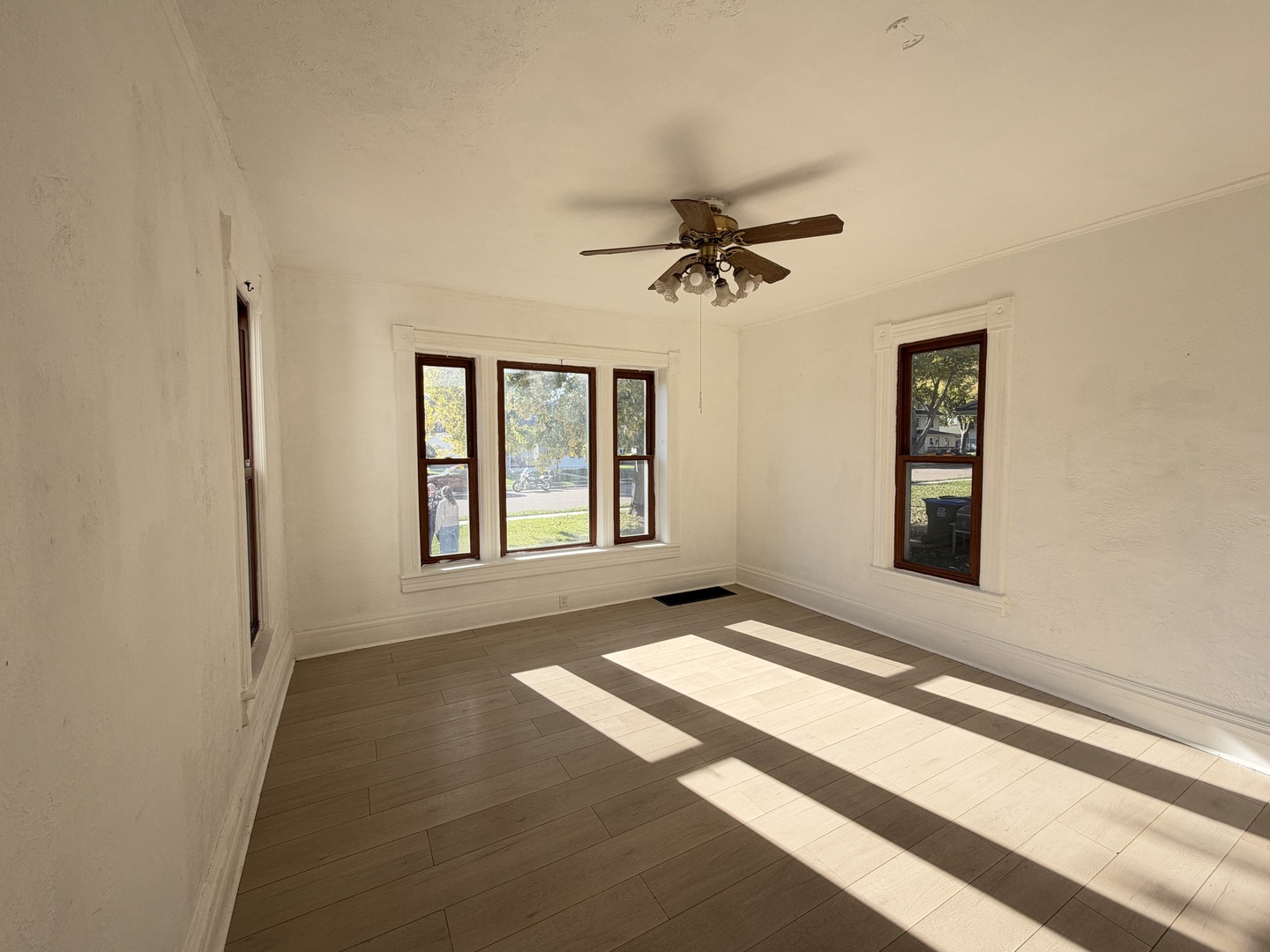 511 3rd Avenue Property Photo 4