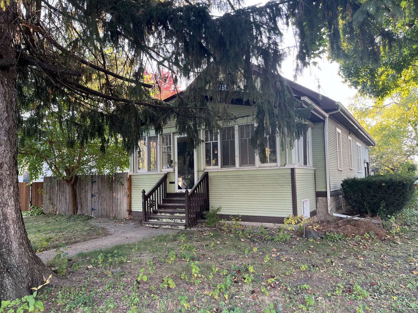 133 N Mallory Avenue Property Photo 1