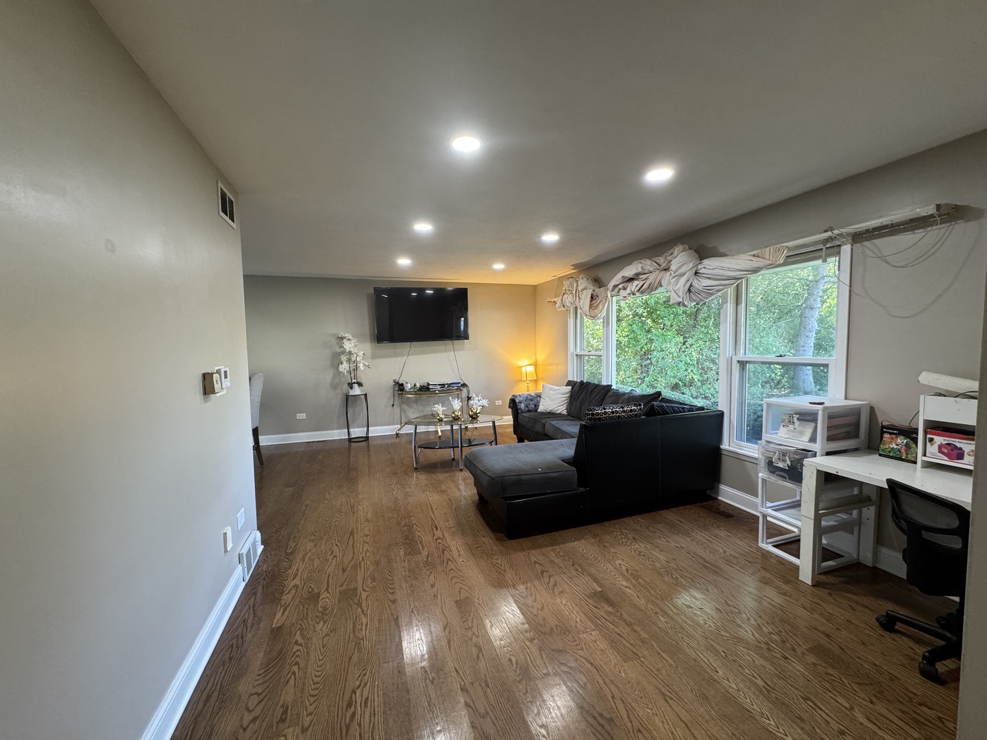 39075 N Winchester Road Property Photo 4