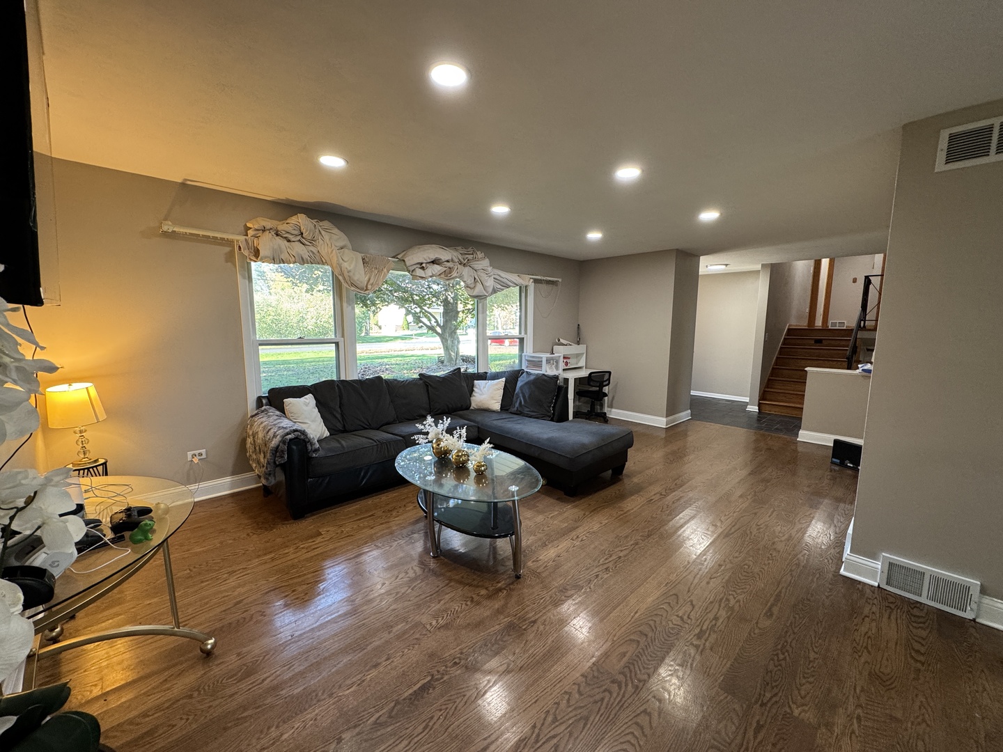 39075 N Winchester Road Property Photo 5