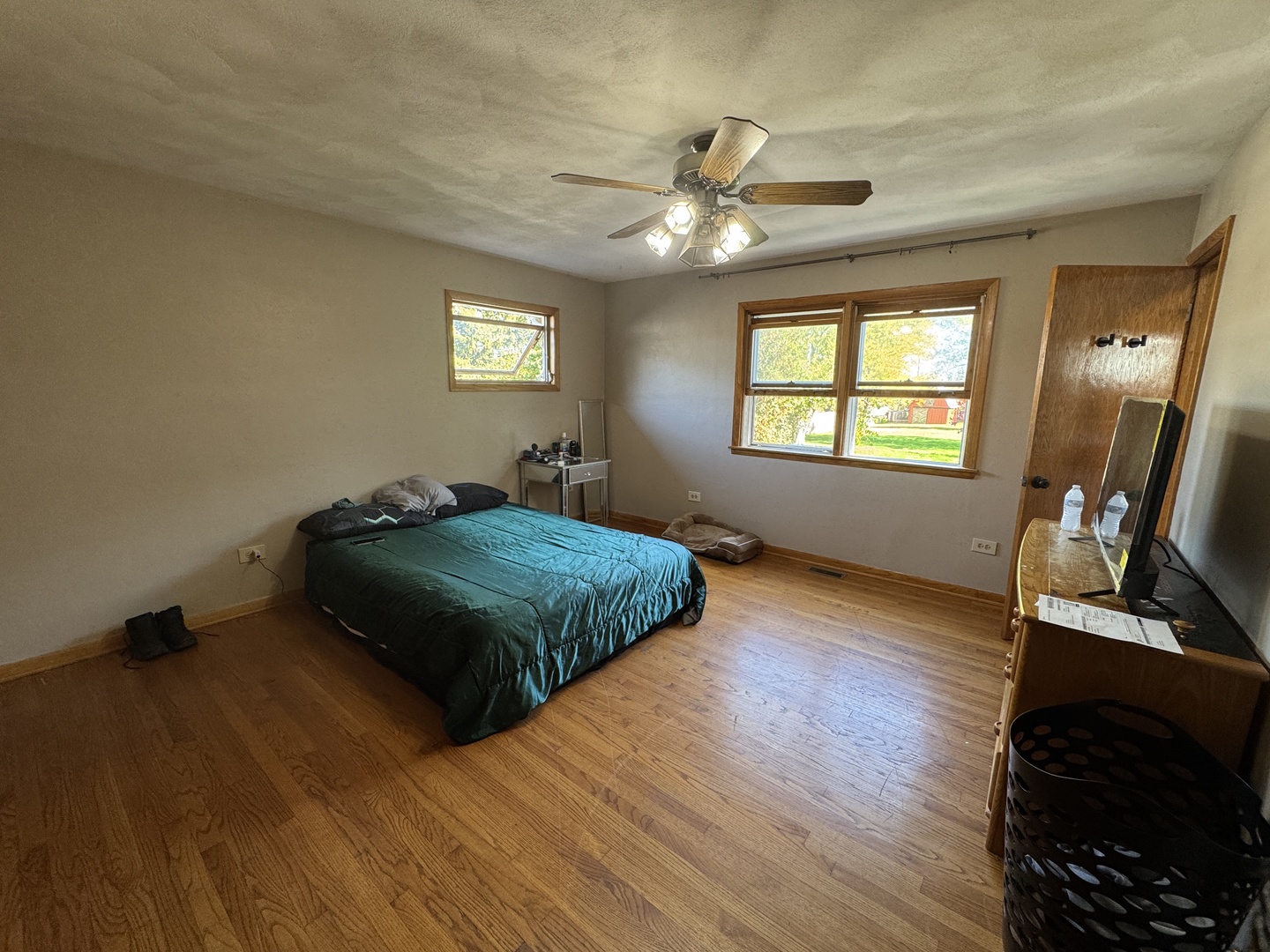 39075 N Winchester Road Property Photo 15