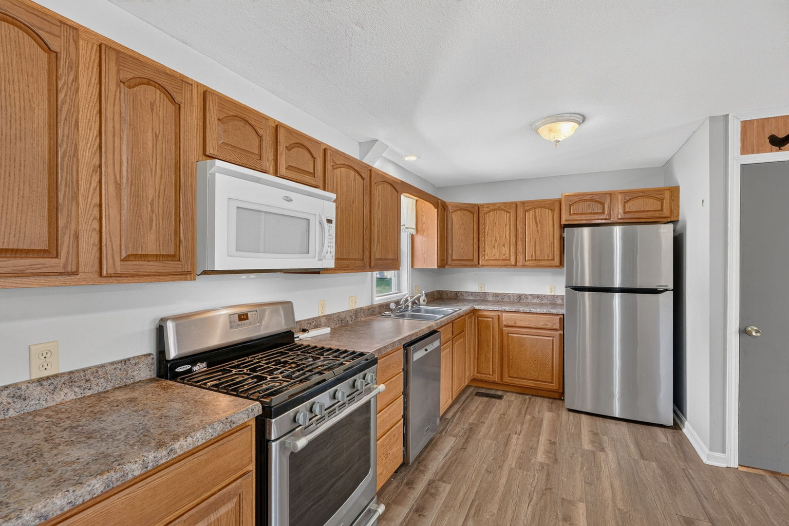 11325 E 1020 Lane Property Photo 11