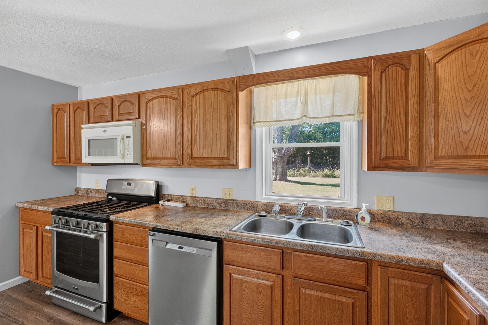 11325 E 1020 Lane Property Photo 12