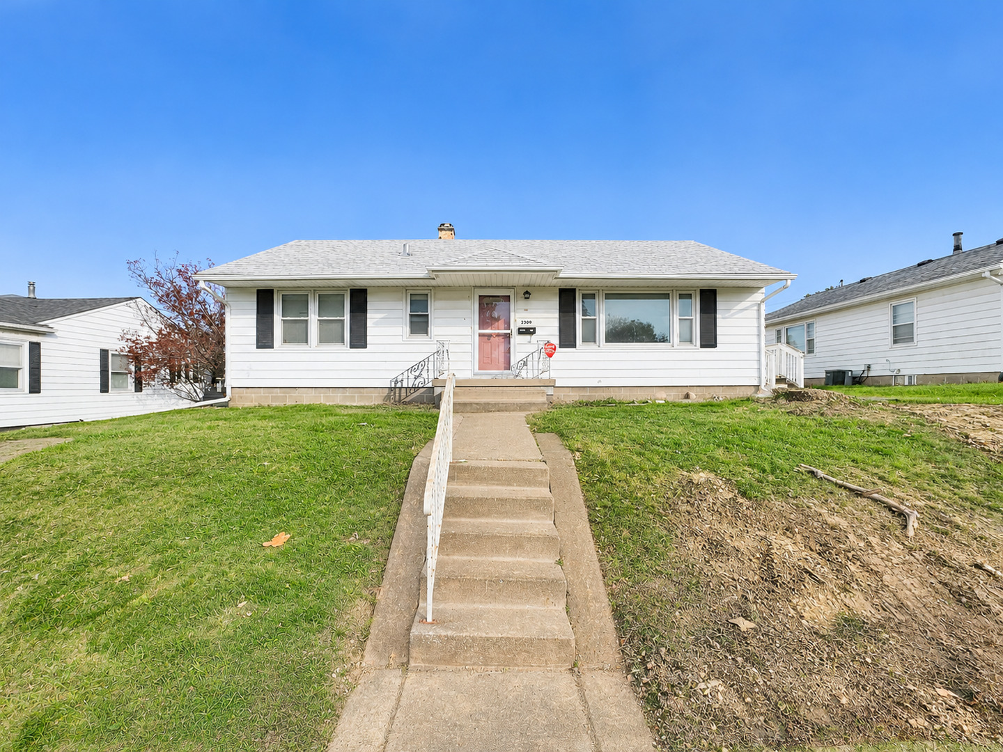 2309 N Sturdevant Street Property Photo 1