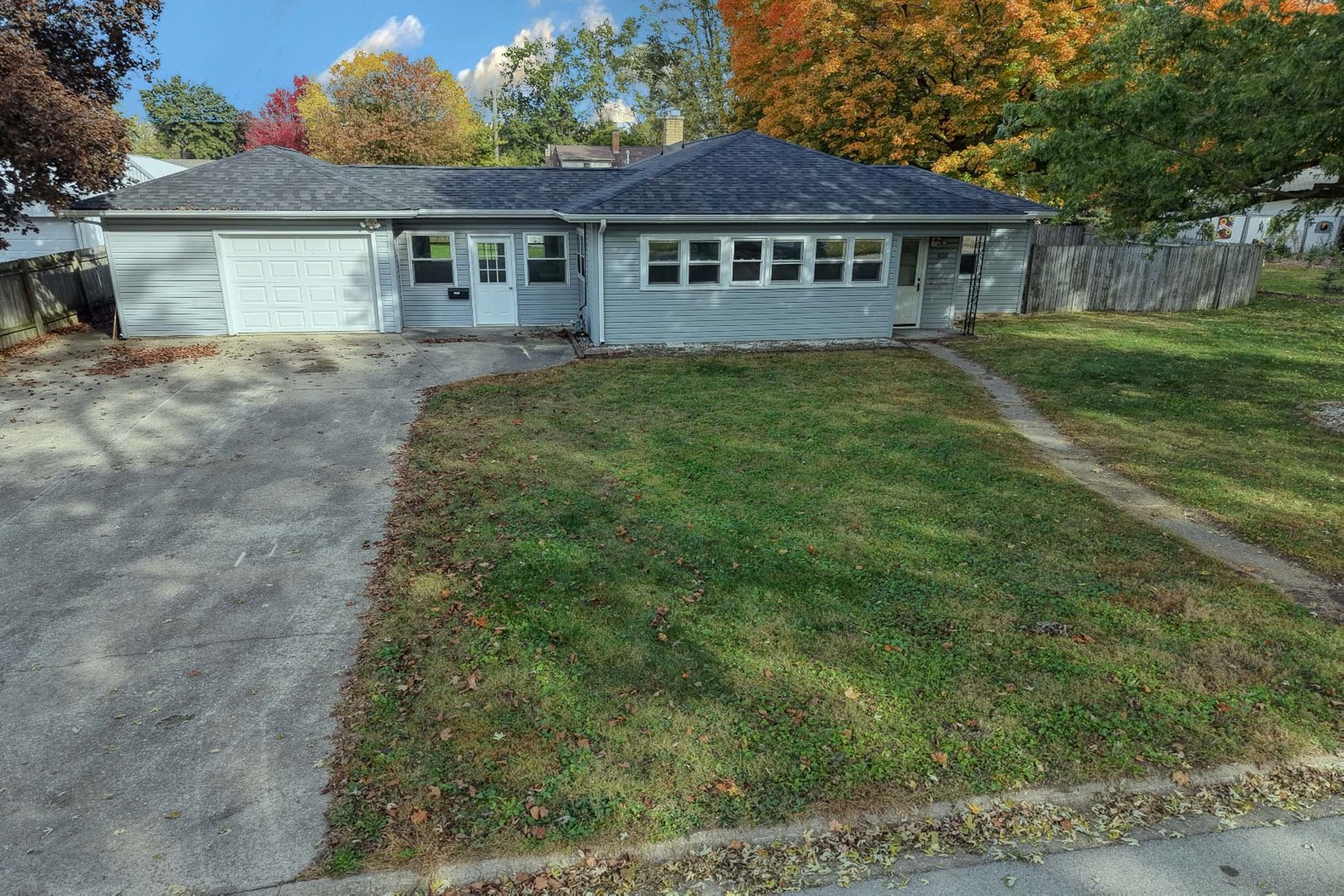 608 E Grant Street Property Photo 1