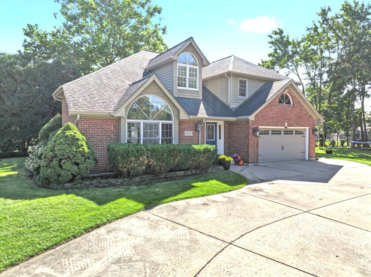 5937 Boundary Road Property Photo 1
