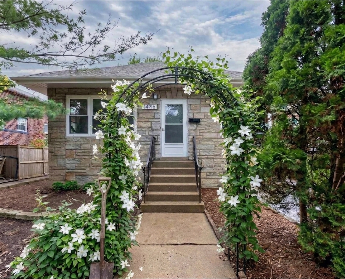 4916 N Hamlin Avenue Property Photo 1