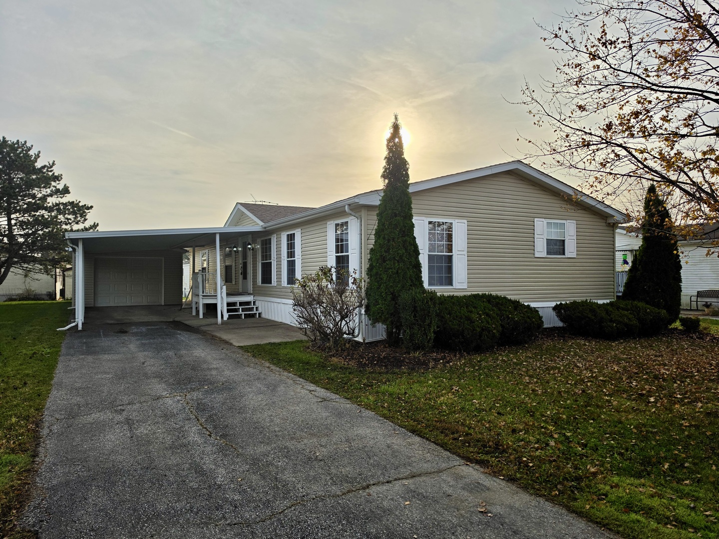 11 Blue Bird Lane Property Photo 1