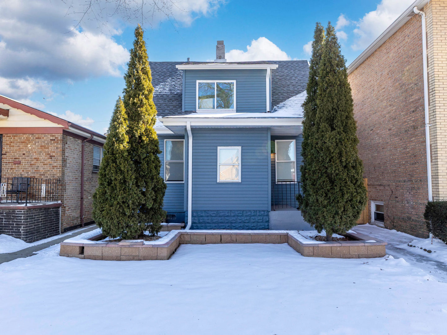 6235 S Kedvale Avenue Property Photo 1