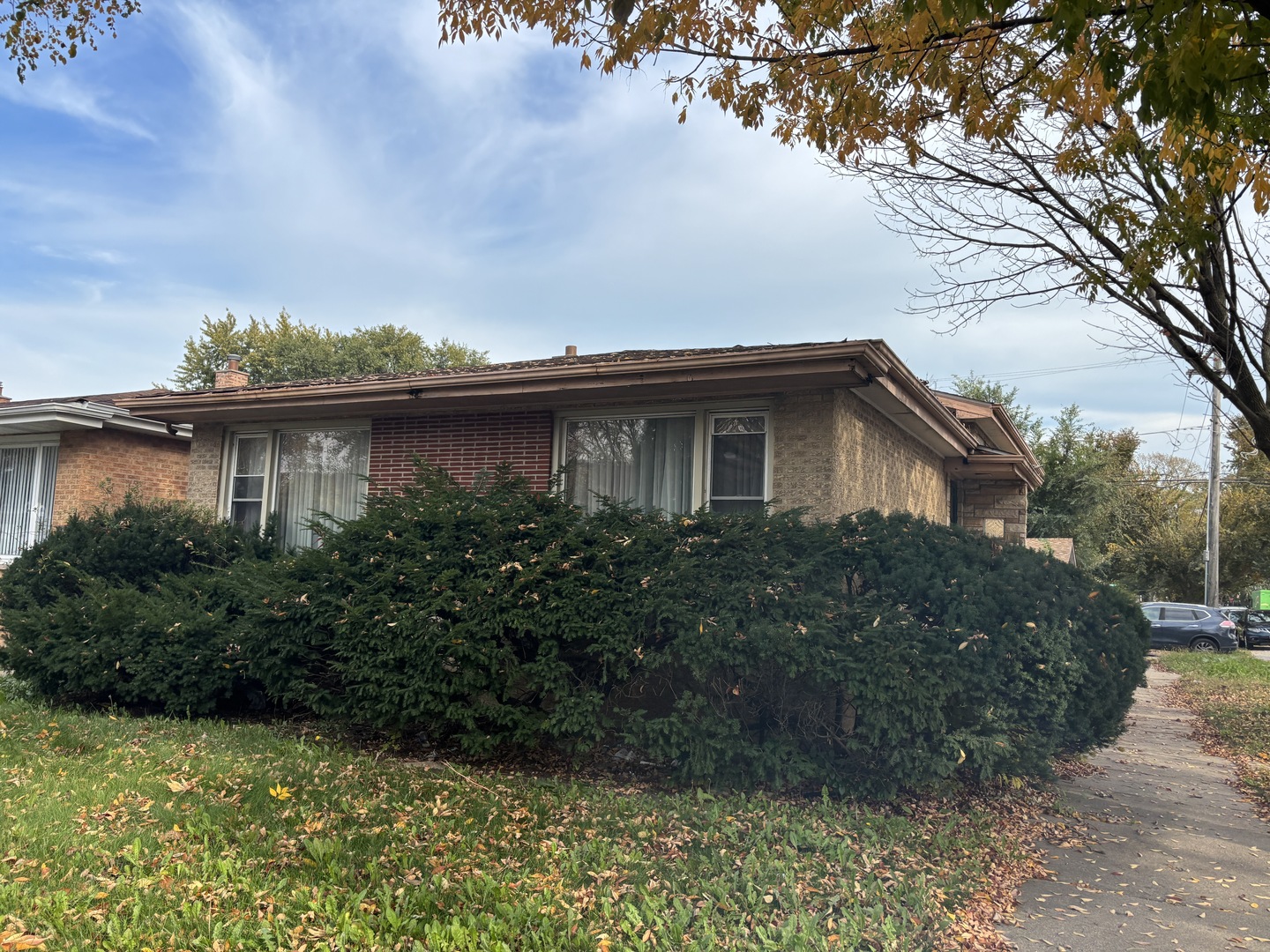 9059 S Jeffery Boulevard Property Photo 1