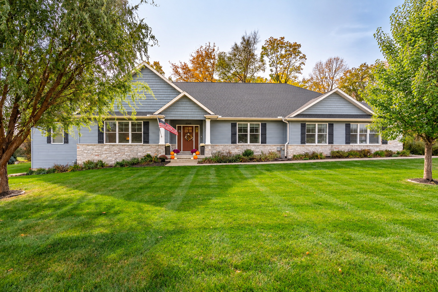 2302 Deer Ridge Circle Property Photo 1