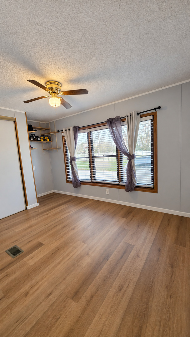83 12th Avenue Property Photo 4