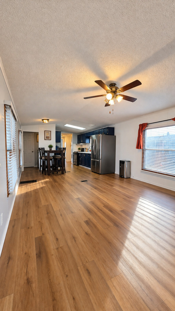 83 12th Avenue Property Photo 6