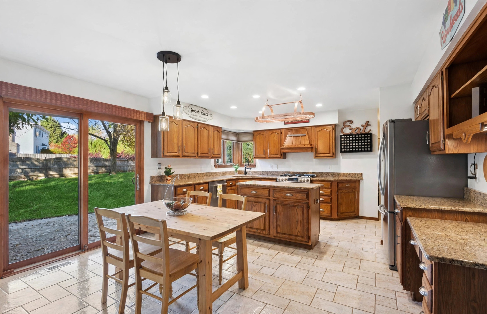 490 Bristol Way Property Photo 6