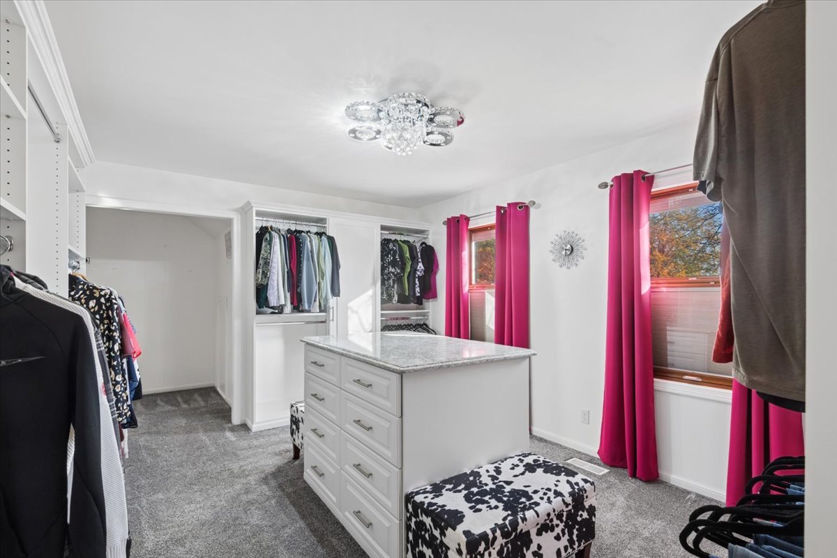 490 Bristol Way Property Photo 14