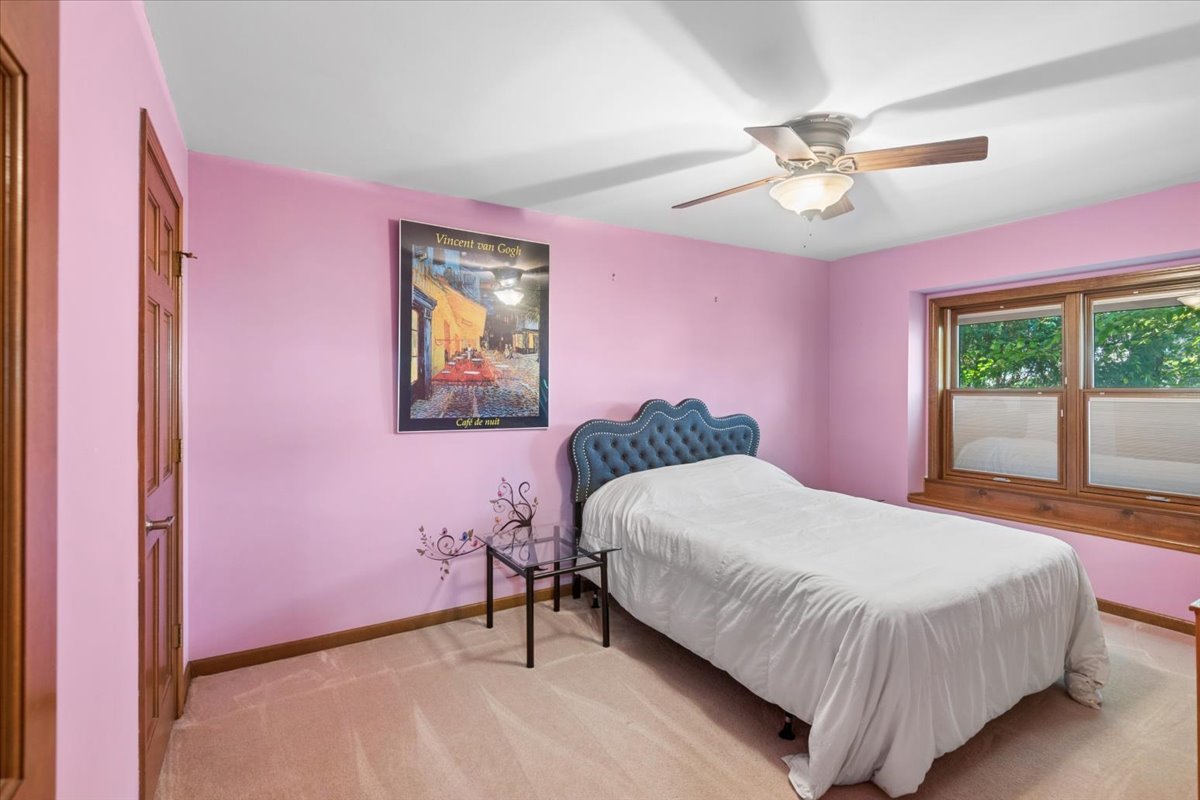 490 Bristol Way Property Photo 18