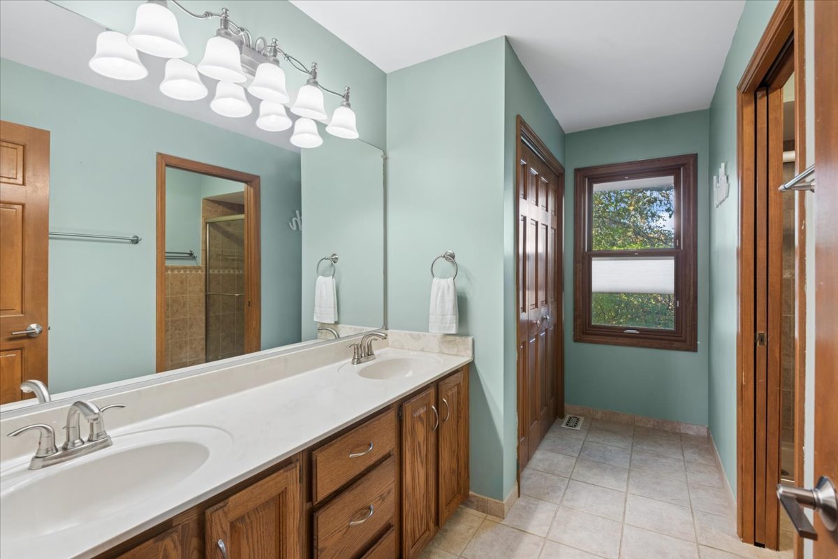 490 Bristol Way Property Photo 19