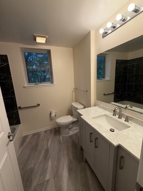715 Astor Lane 201 Property Photo 4