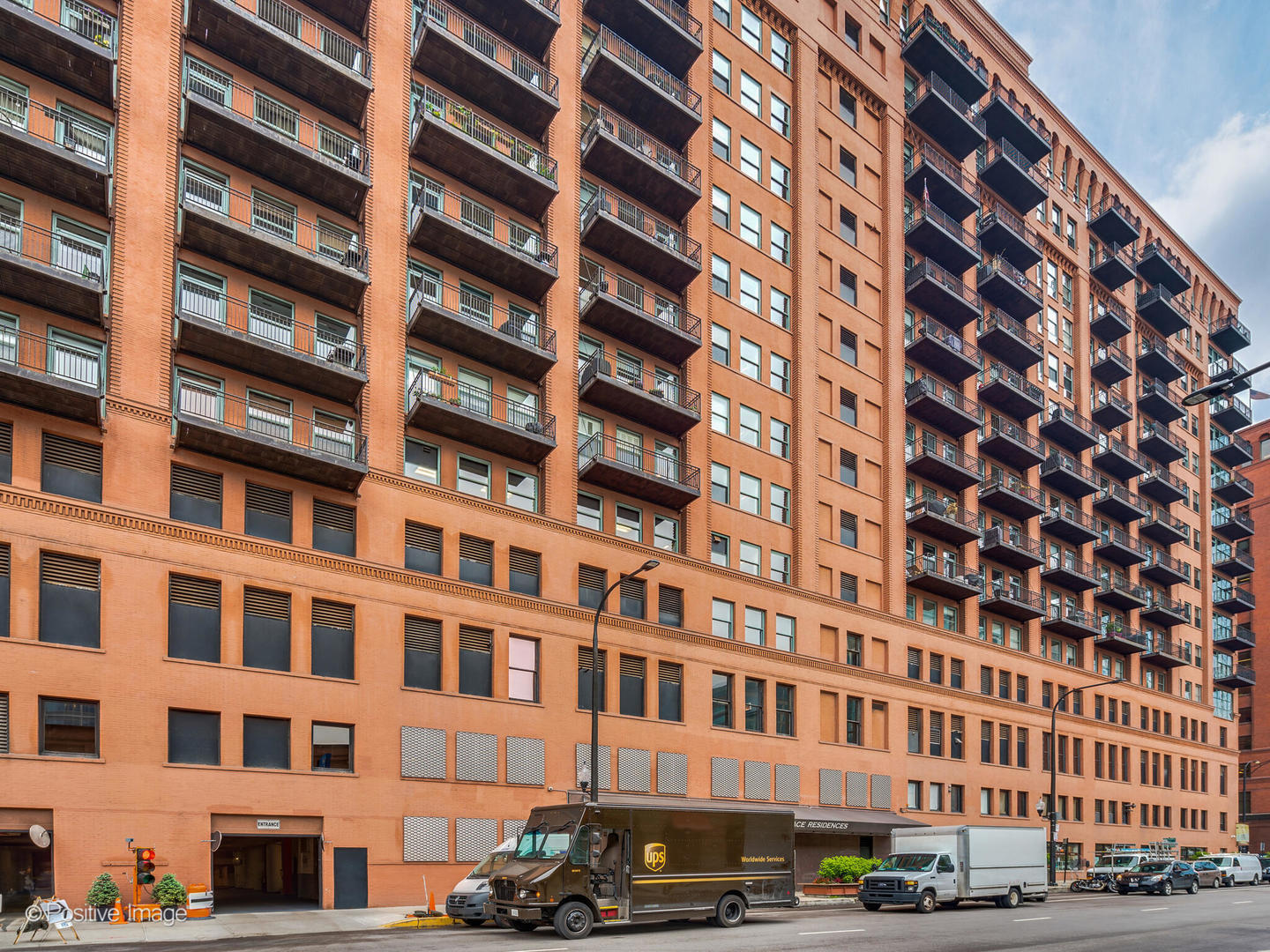 165 N Canal Street 1412 Property Photo 1