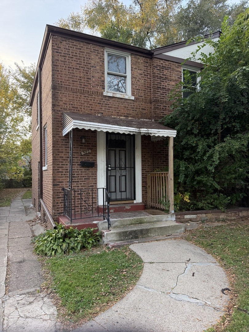 9728 S Chappel Avenue Property Photo 1