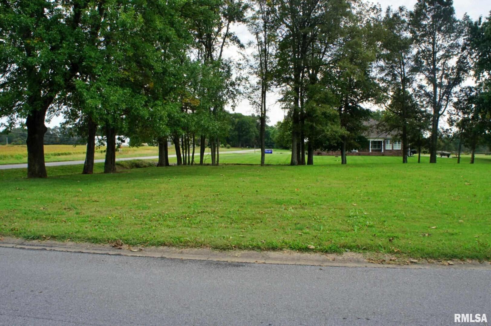 00 Hawthorne Lane Property Photo 11