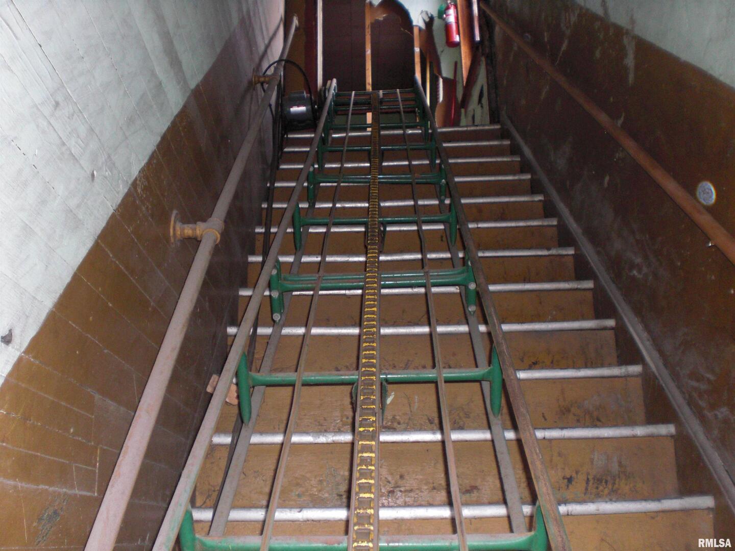113 S Washington St Street Property Photo 15
