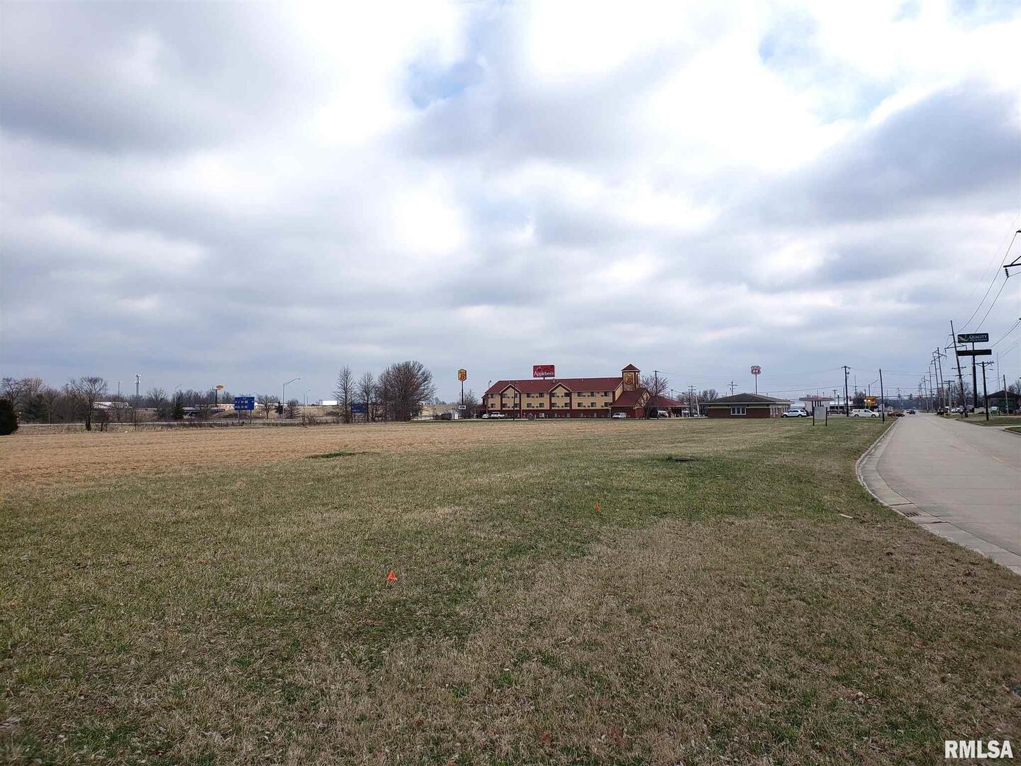 130 N Hotze Road Property Photo 4