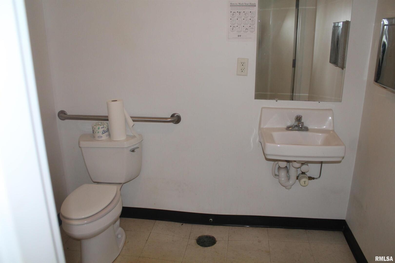 1000 Leigh Avenue Property Photo 5