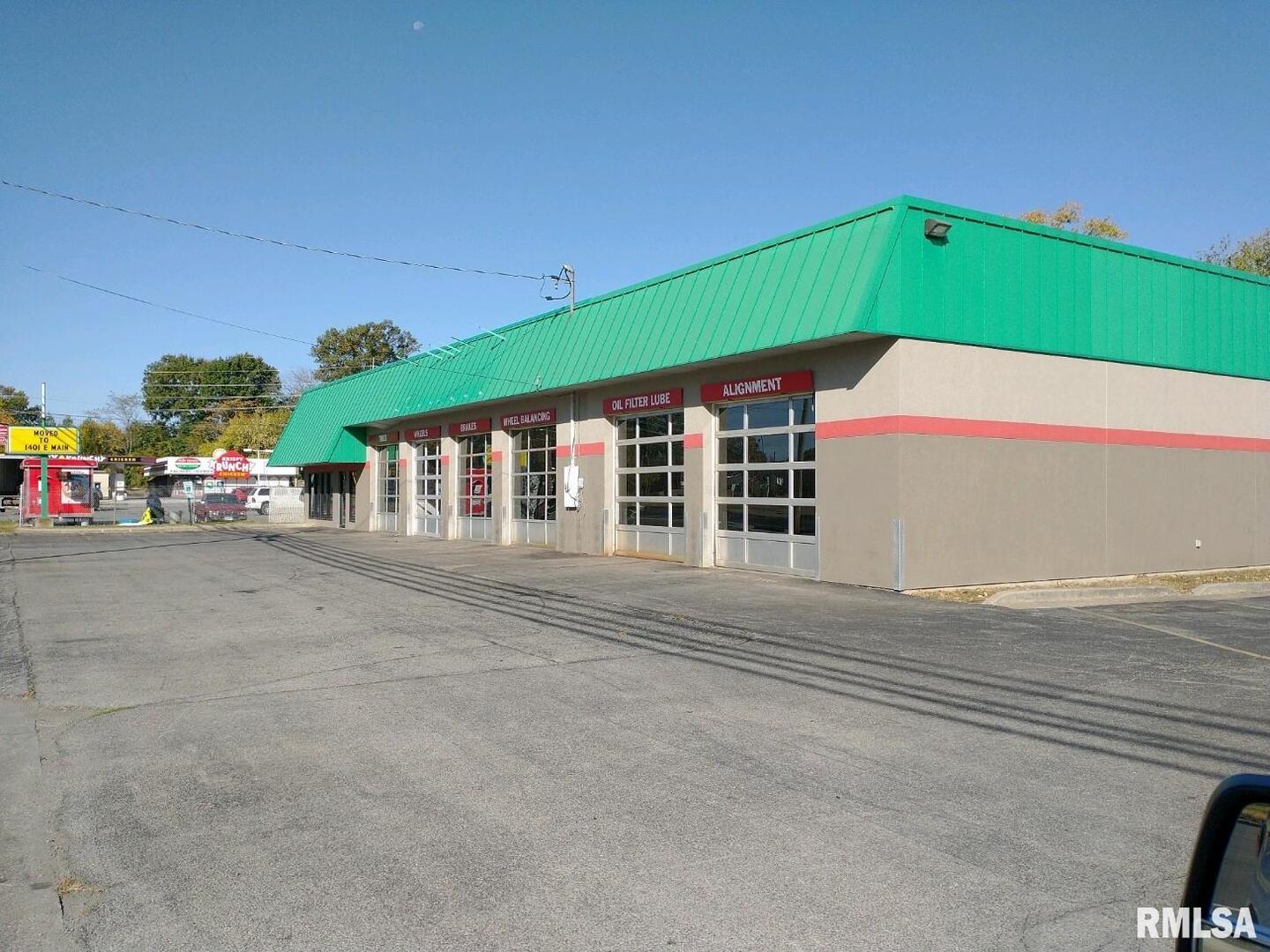 610 E MAIN Street