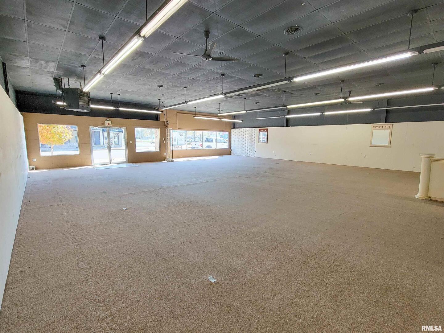 128 W North Avenue Property Photo 25