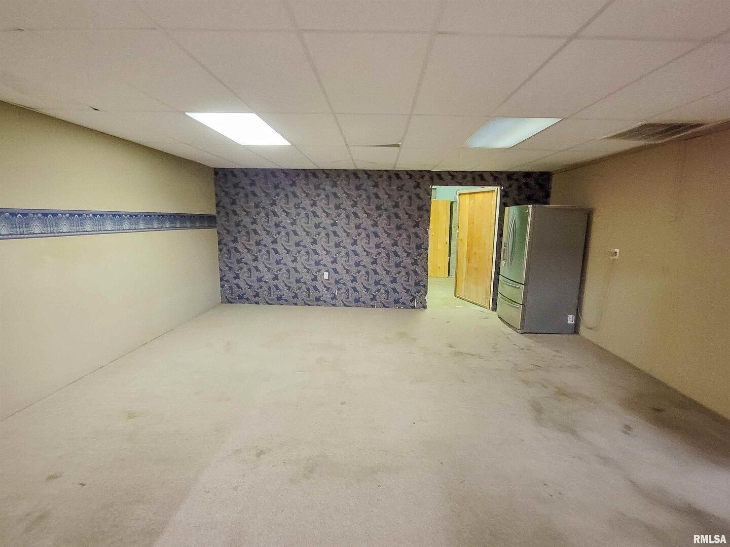 128 W North Avenue Property Photo 34