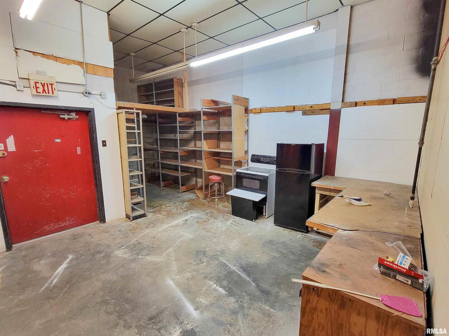 128 W North Avenue Property Photo 37