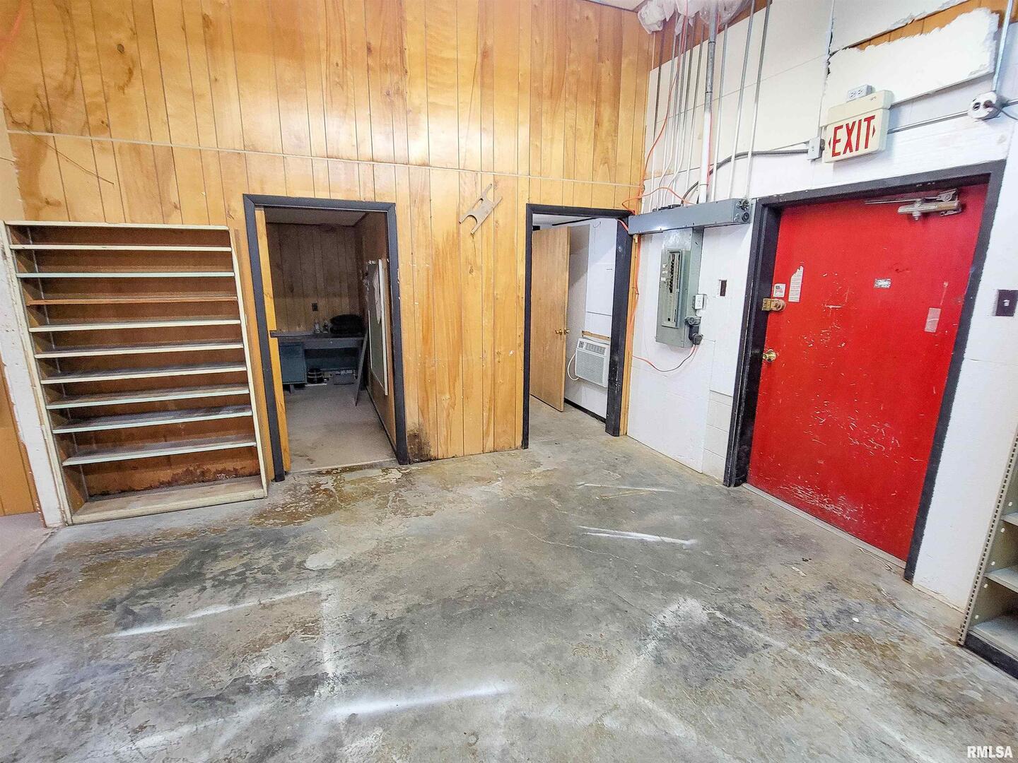 128 W North Avenue Property Photo 38