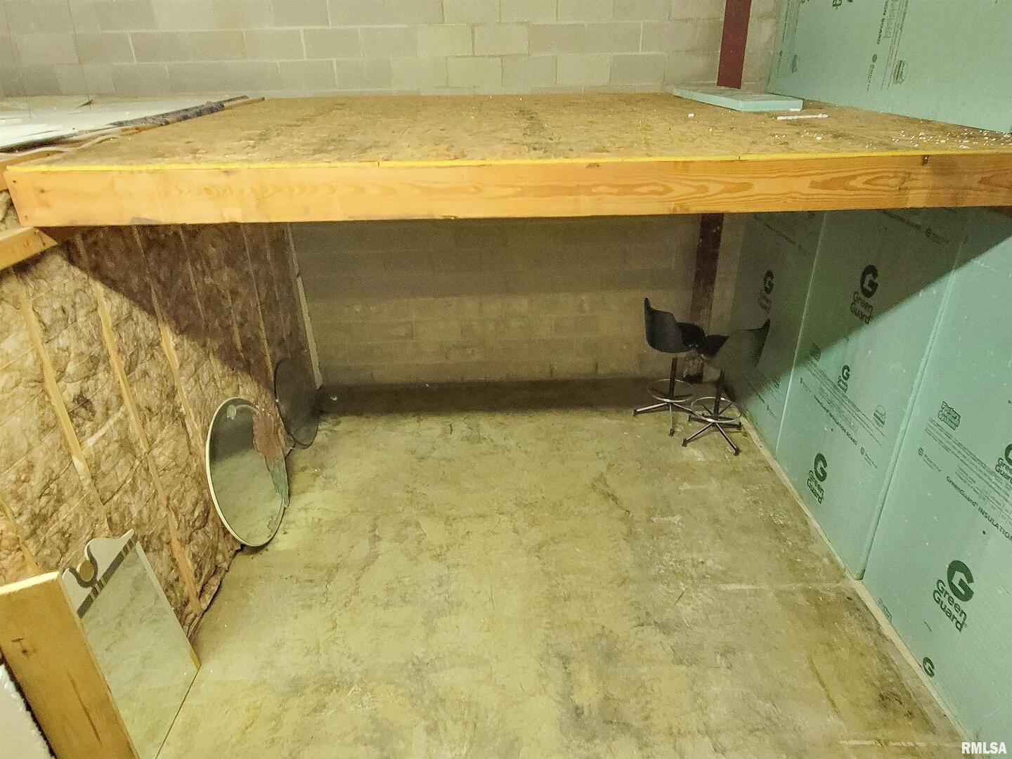 128 W North Avenue Property Photo 50