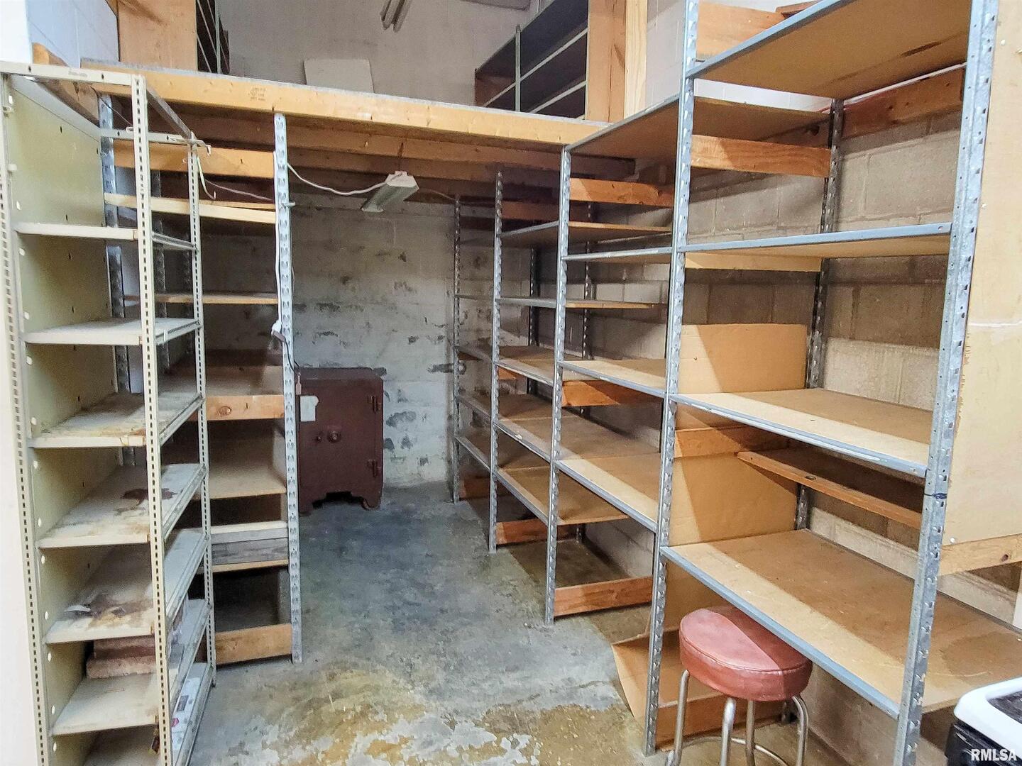 128 W North Avenue Property Photo 52