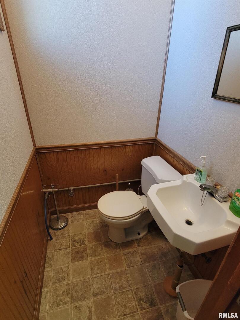 111 W North Avenue 109 Property Photo 35