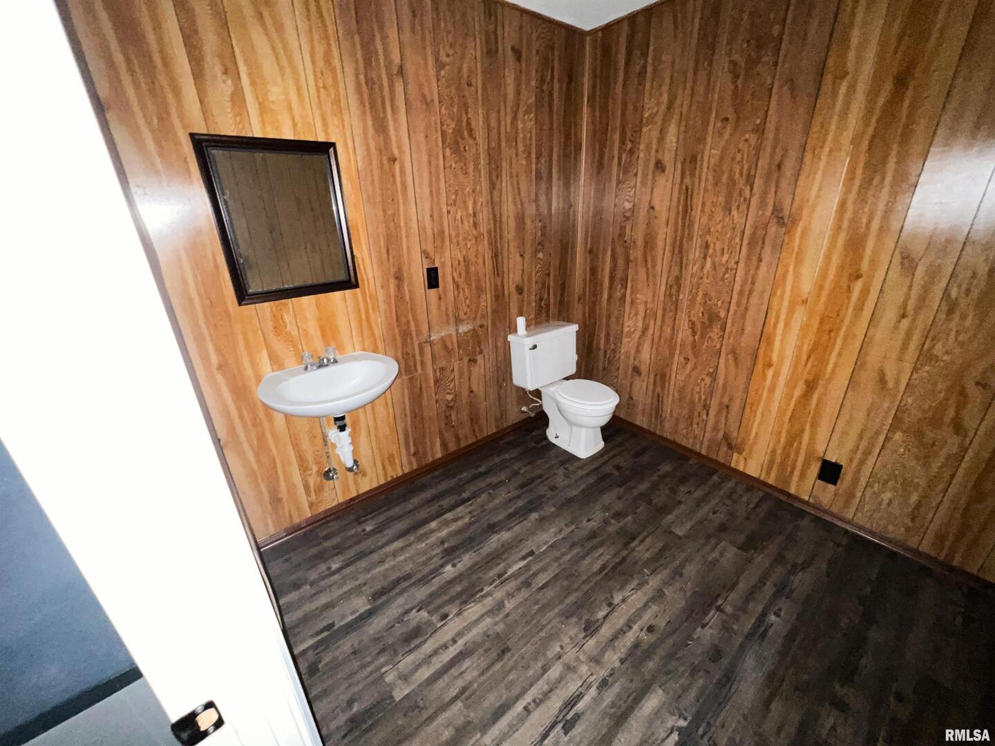 111 W North Avenue 109 Property Photo 39