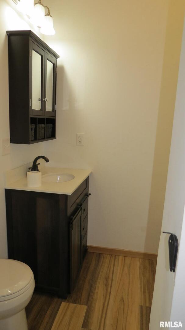 12 N Division Street Property Photo 16