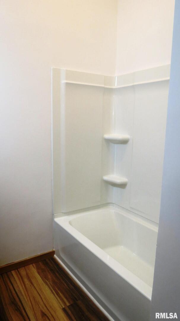12 N Division Street Property Photo 17