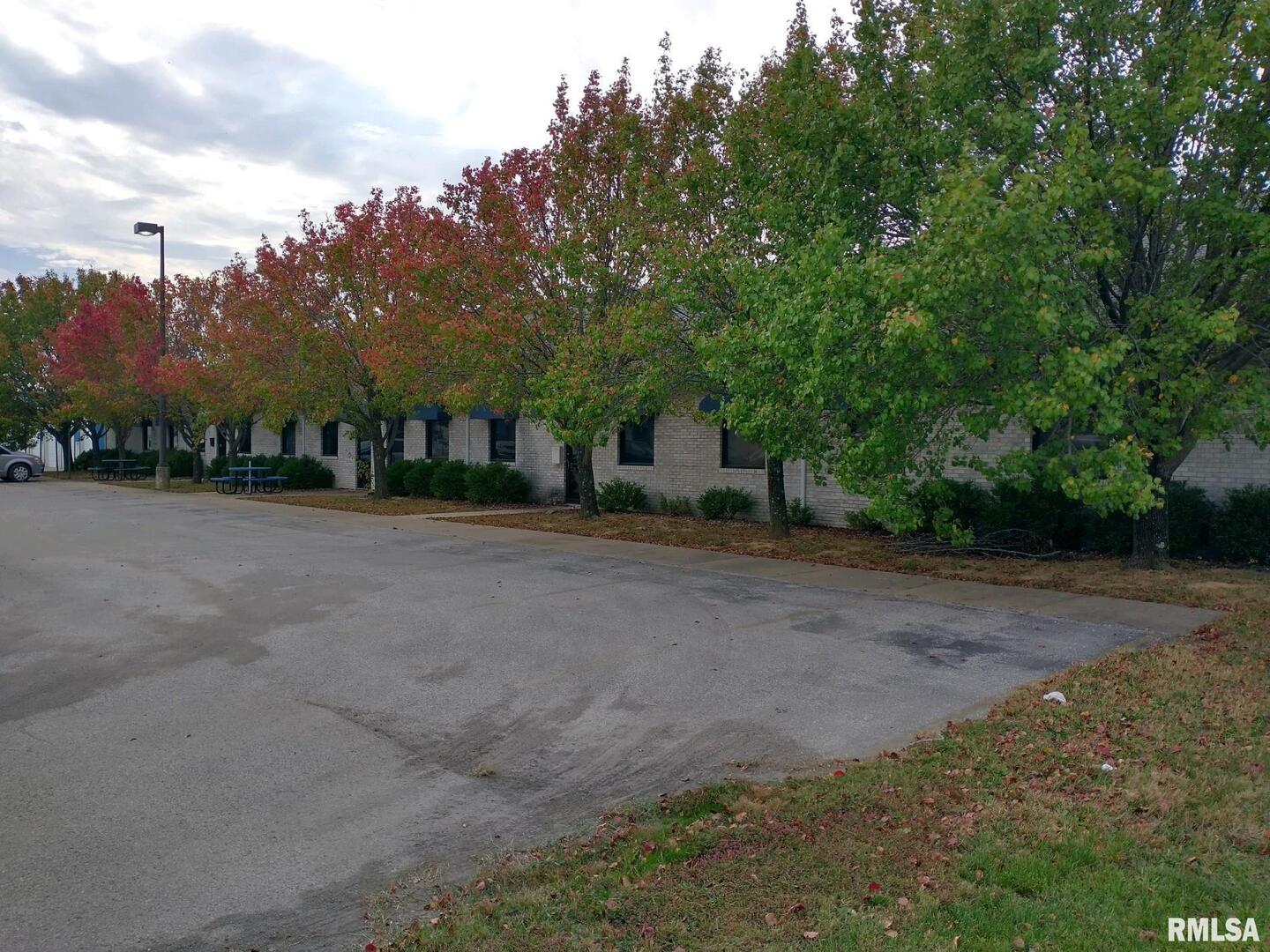 812 Skyline Drive Property Photo 1
