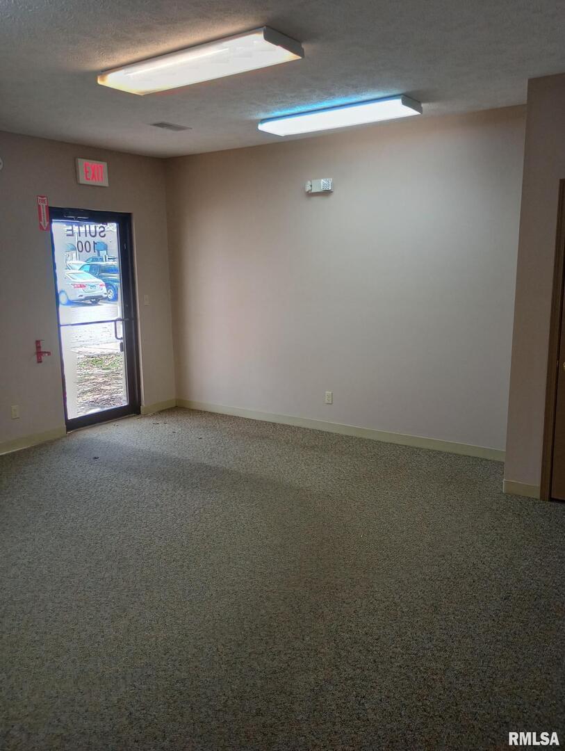 812 Skyline Drive Property Photo 6