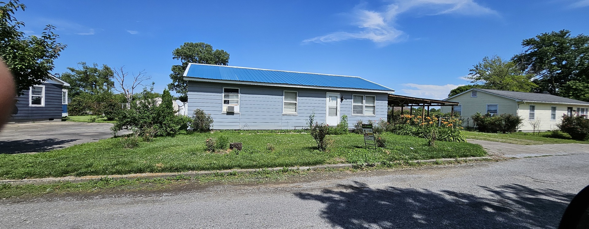 99 Iroquois Street Property Photo 1
